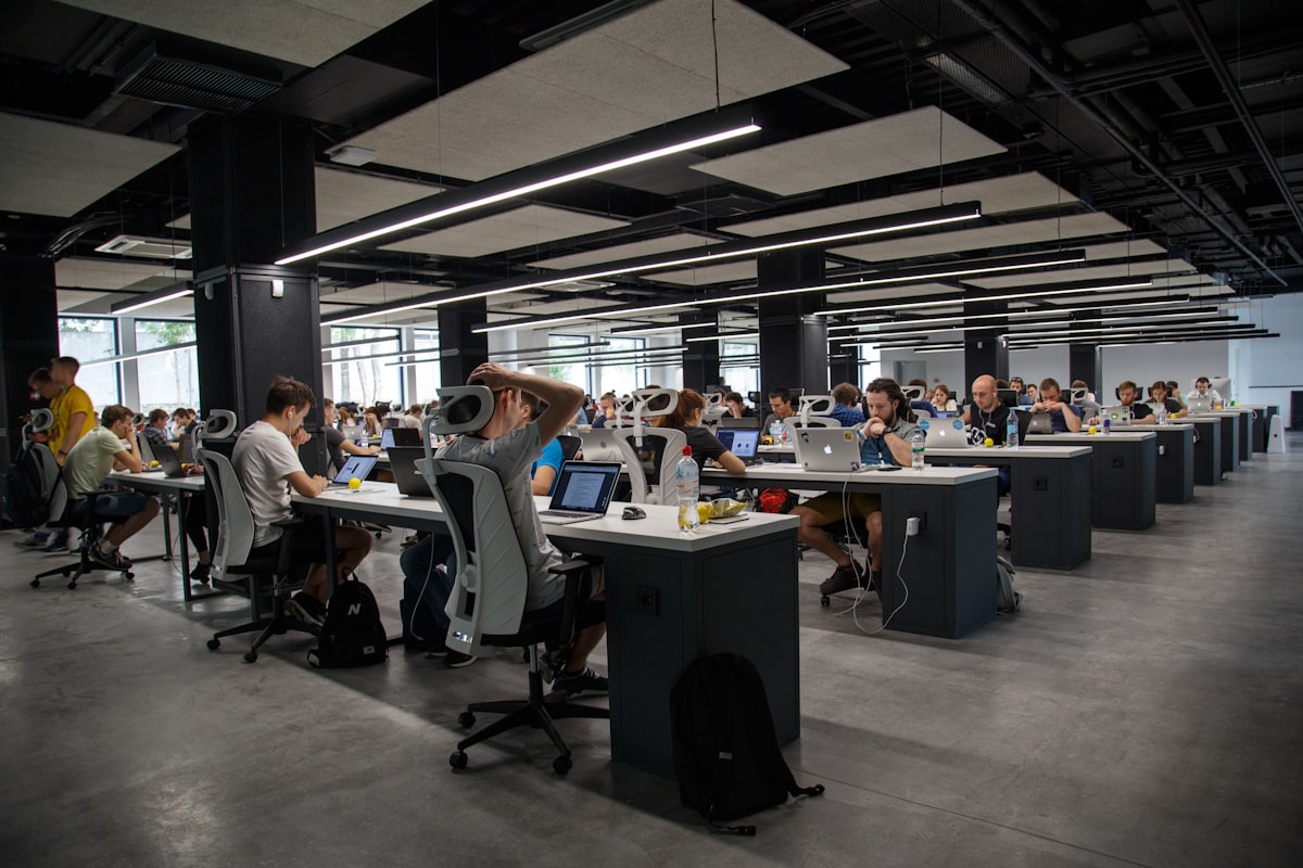 Como Usar IA para Criar Abordagens 1 para 1 com Alta Conversão em Agências de Marketing e Performance B2B - ambiente de engenharia de software e pesquisa em inteligência artificial